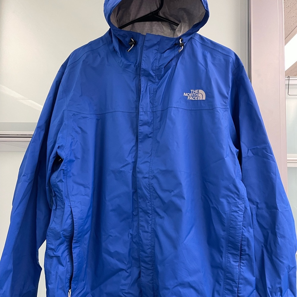 Men’s The NorthFace windbreaker - Picture 2 of 3